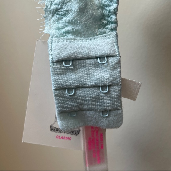 PINK Date Convertible Halter Push-Up Bra - Picture 4 of 8